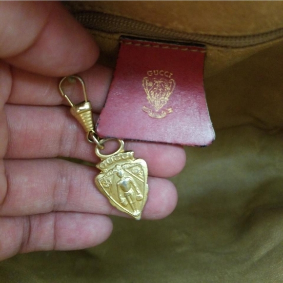 Authentic Vintage Gucci Shoulder Bag - Picture 4 of 12